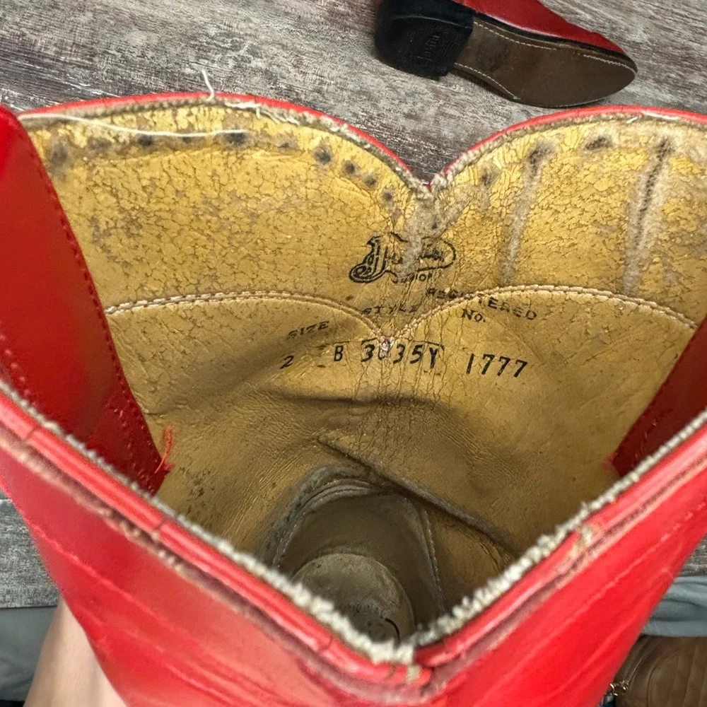 Justin Boots Kids Red Leather Cowboy Boots size 2 girls ❤️♥️